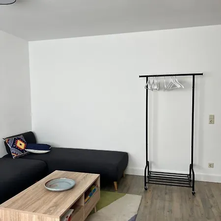 Sehr Schoene Wohnung,komplett Neu Eingerichtet