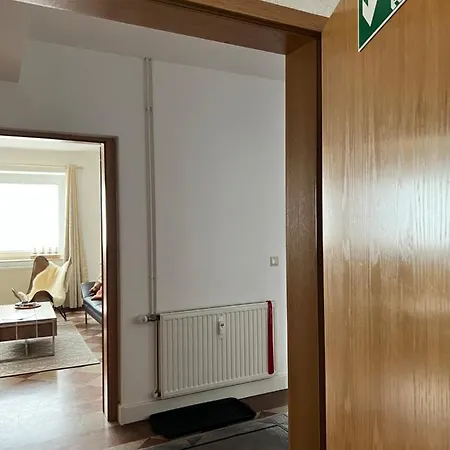 Sehr Schoene Wohnung,komplett Neu Eingerichtet Apartamento Limabach - Oberfrohna