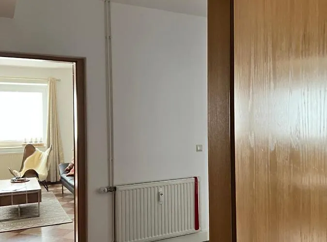 Sehr Schoene Wohnung,komplett Neu Eingerichtet Apartment Limbach-Oberfrohna